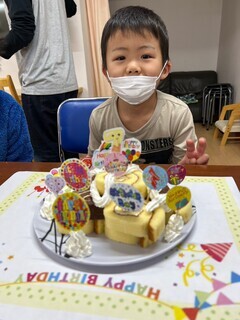 LINE_ALBUM_11月誕生日会_221123_0_コピー